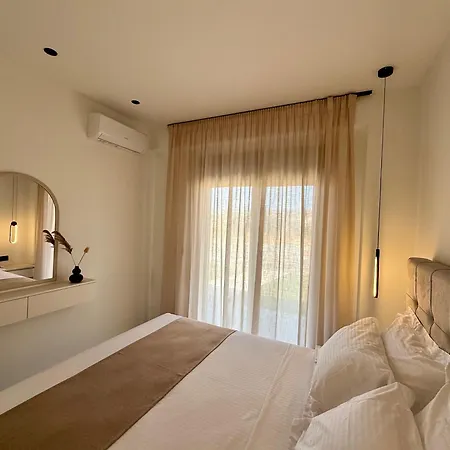 Elena Luxury *
