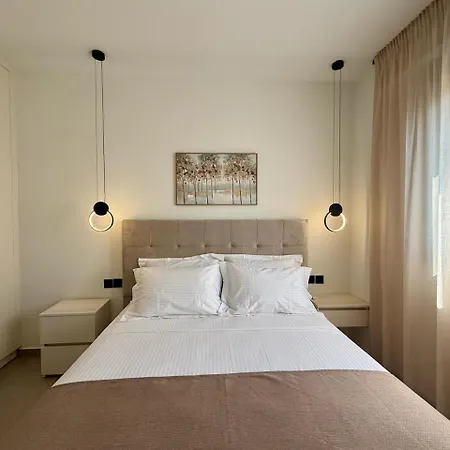 Elena Luxury *